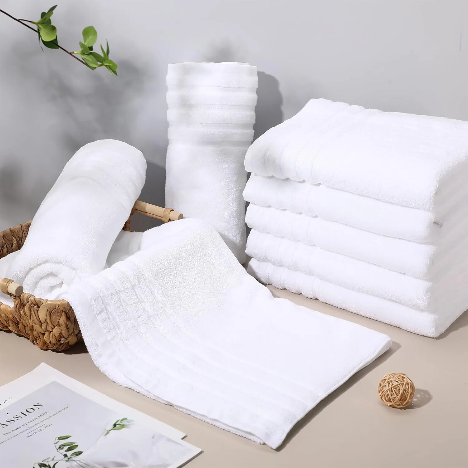 Luxurious Soft White Bath Towels Egyptian Cotton 600GSM Hotel Grade 70 X 130 cm